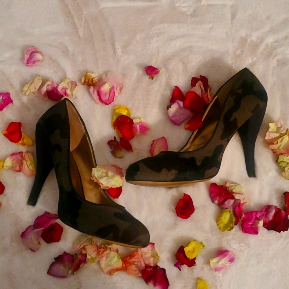 Nine West Finney Pump in Camouflage
